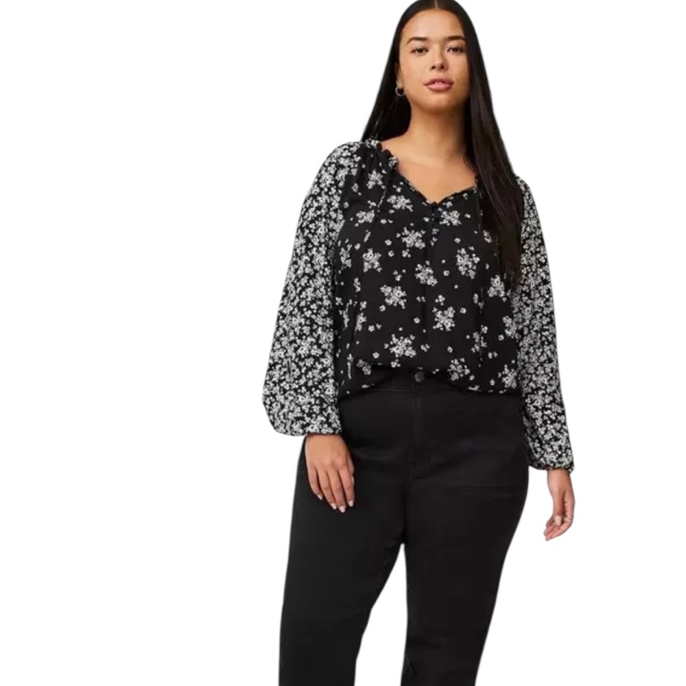 NWT Torrid Challis tie front black floral print top size 5-5X/28
